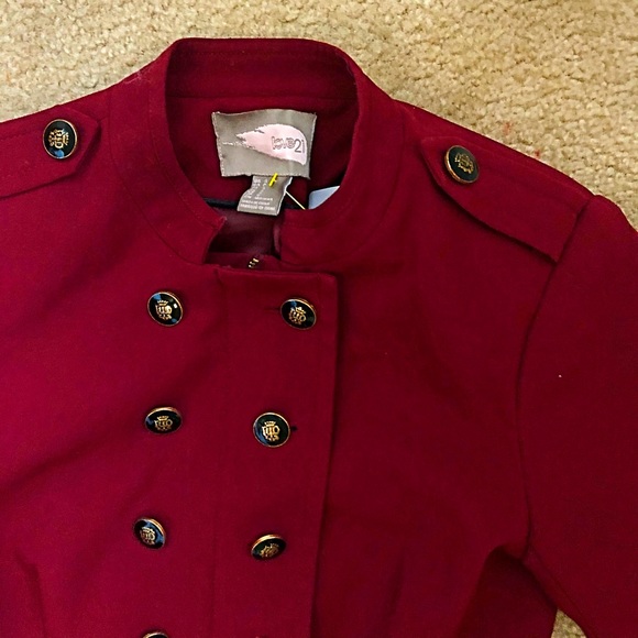 Love 21 burgundy red buttoned trench coat size S - Picture 3 of 6